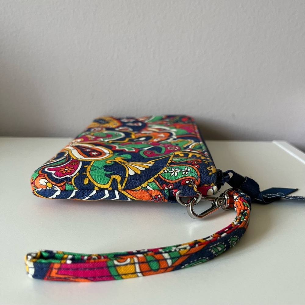 Vera Bradley Venetian Paisley Wristlet NWOT Blue Multi Color Floral Zip Pockets - Picture 6 of 11